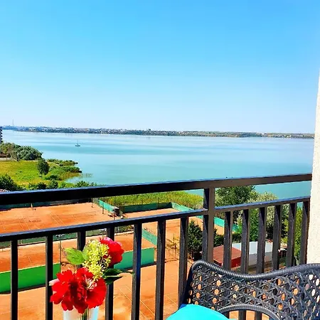 Coral -mamaia Nord Apartamento